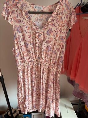 Light Paisley Ruffle V-Neck Sundress